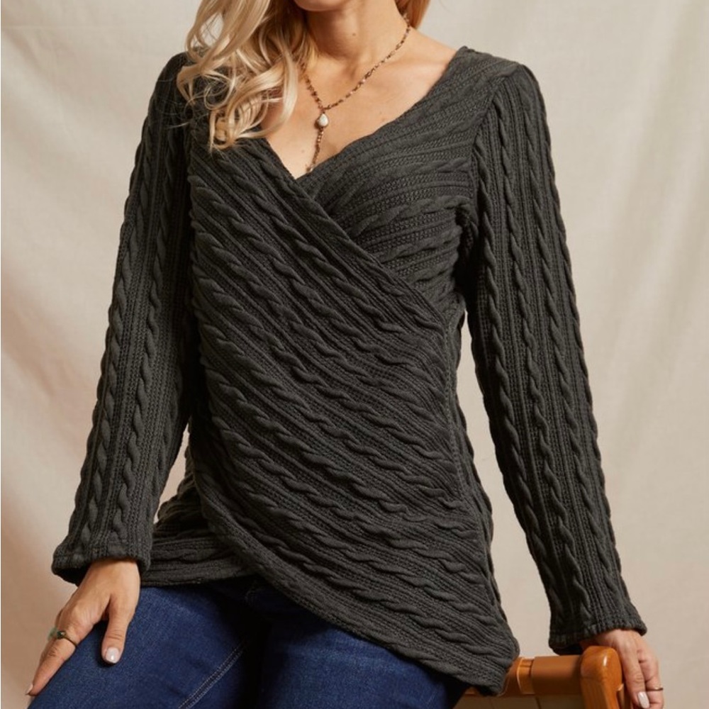 Cable-Stitched Sweater - Charcoal - Picture 4 of 5